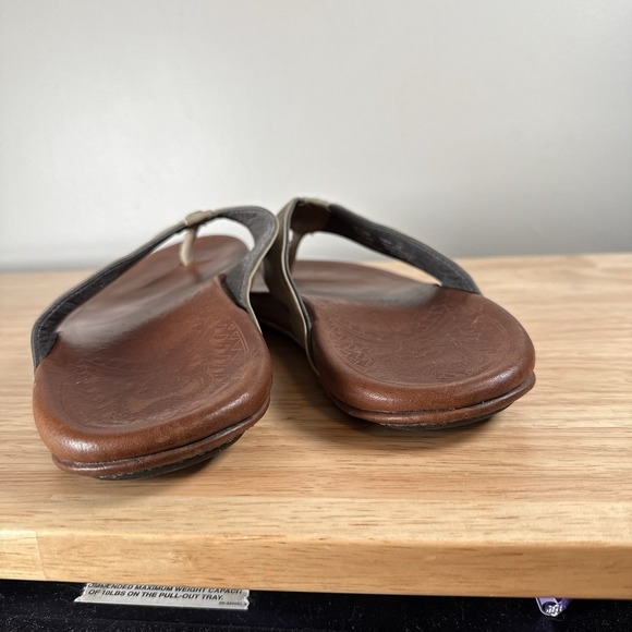 Olukai Sandals Mens 10 Kulia Shoes Tan Leather Thong Flip Flop Beach Slide - Picture 7 of 9